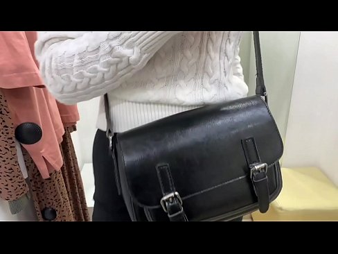 ❤️ Ifaraenisere ti gbogbo eniyan ti bishi ọdọ FeralBerry pẹlu dildo ninu yara ti o baamu ❤️❌  ni% yo.niceporn.ru  ️❤